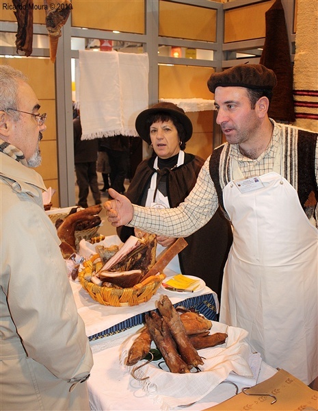 Feira do Fumeiro 2010 - 70 mil no &quot;S. João das Chouriças&quot;