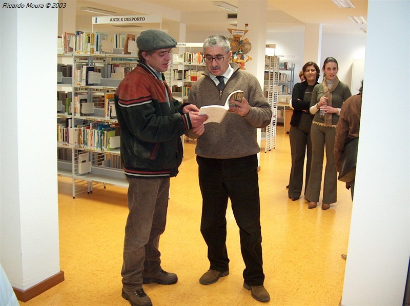 Biblioteca Municipal com horário contínuo