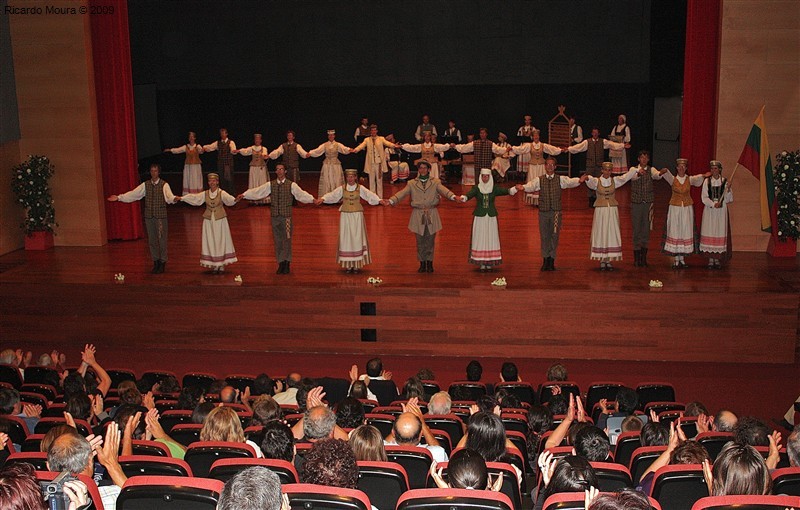 Grandinele encanta Auditório Municipal