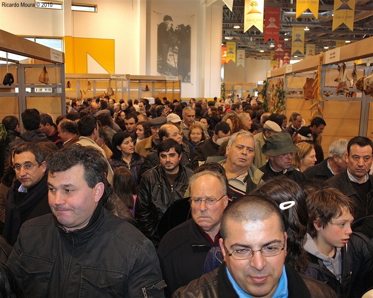 Feira do Fumeiro 2010 - 70 mil no "S. João das Chouriças"