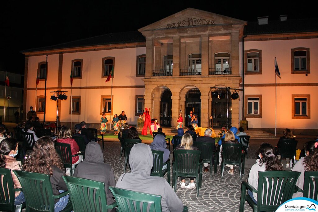 Teatro | "Diabos e Diabritos num Saco de Mafarricos"