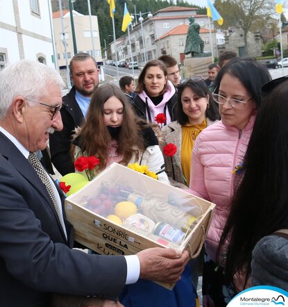 montalegre__25_abril___48_anos___46_