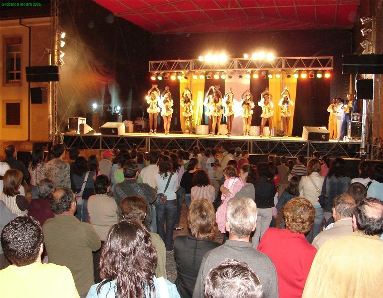 Noite de Samba na Praça do Município